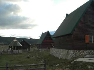 Лоджи Zabljak Holidays Жабляк Дом с 2 спальнями-2
